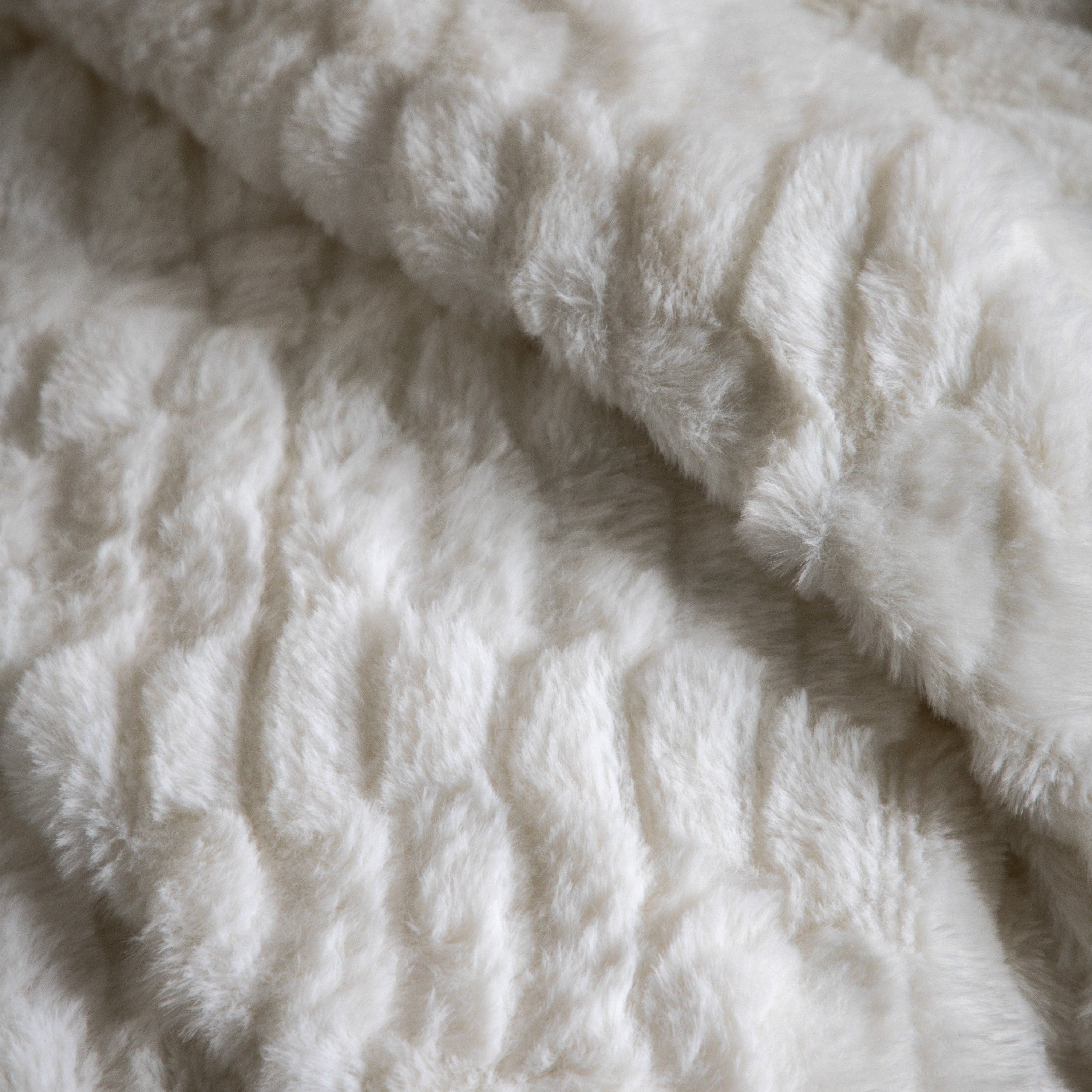 Textured Rabbit Faux Fur Cream Throw